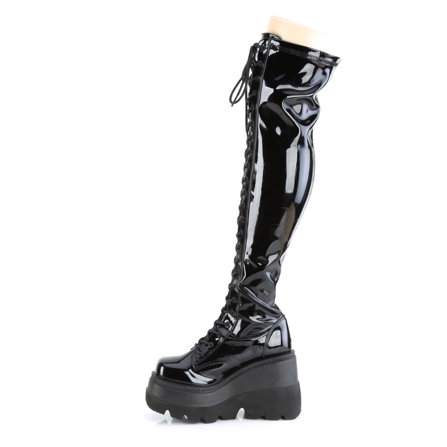 Shaker-374 Demonia Black Stretch Patent